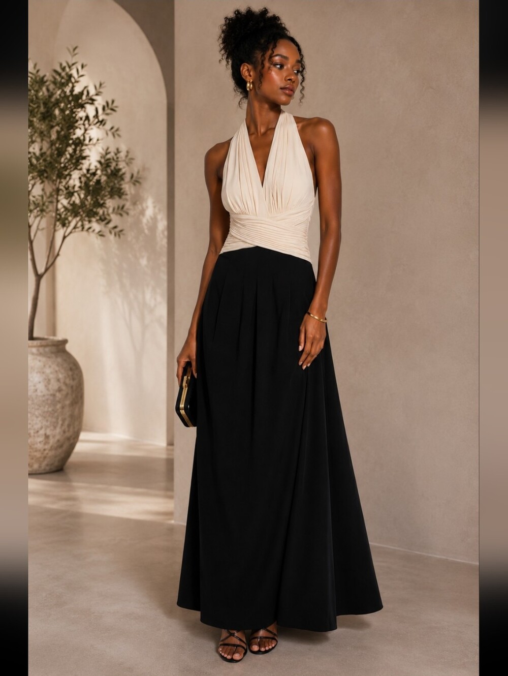BCBG MAXAZRIA Elegant Two-Tone Halter Maxi  Dress in Cream‎ and Black